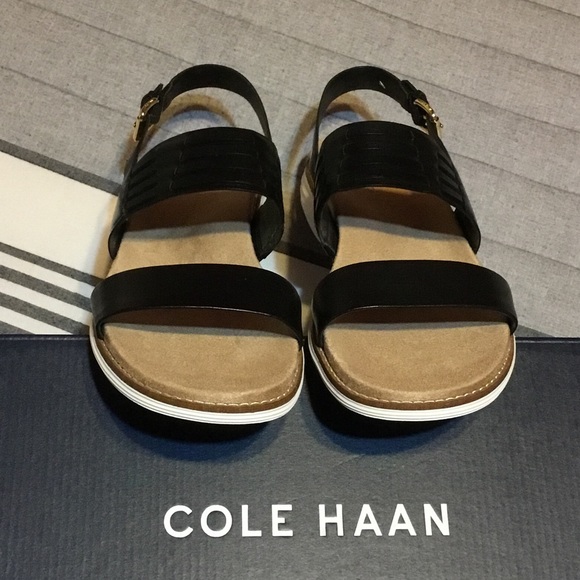COLE HAAN - Picture 6 of 16